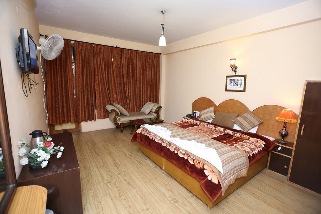 Hotel Natraj Manali Dharamshala Habitación foto