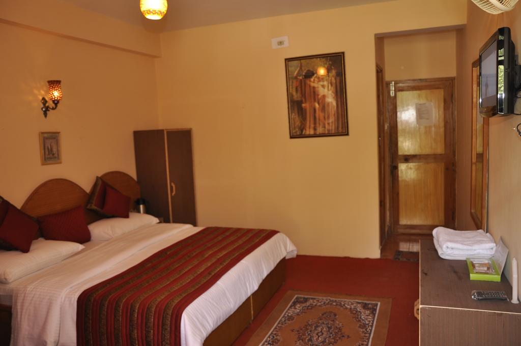 Hotel Natraj Manali Dharamshala Habitación foto