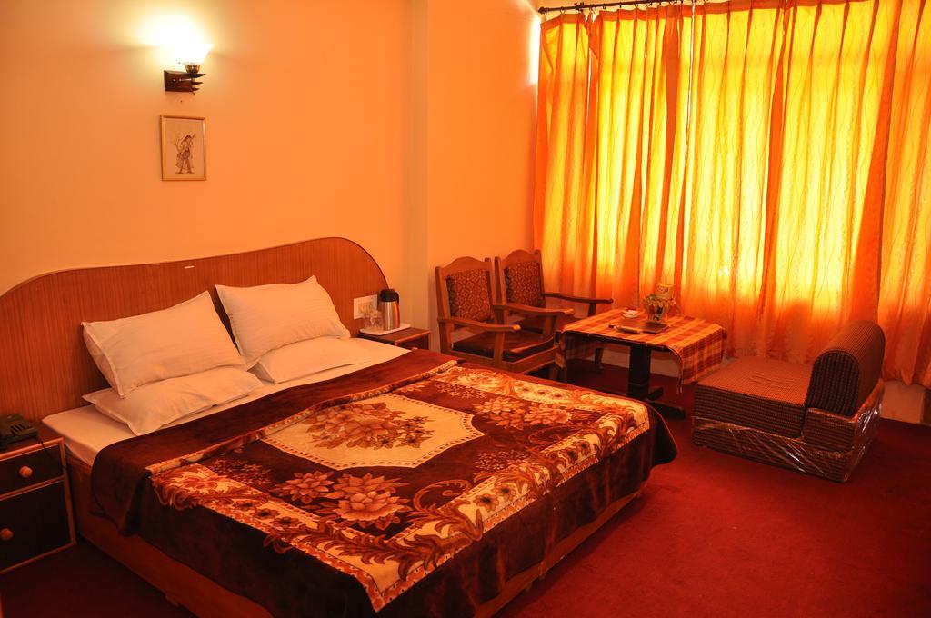 Hotel Natraj Manali Dharamshala Habitación foto