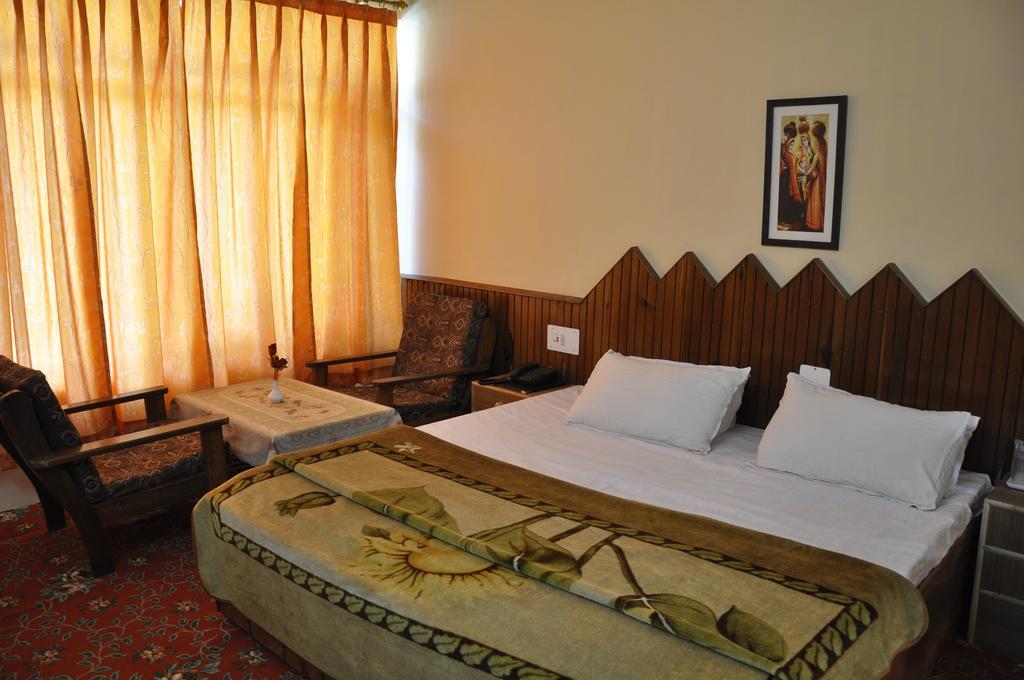 Hotel Natraj Manali Dharamshala Habitación foto